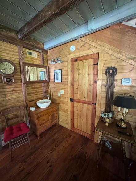 Building Photo - 369 Lawson Rd