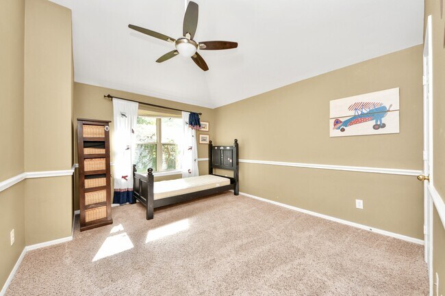 Building Photo - 3818 S Barnett Way