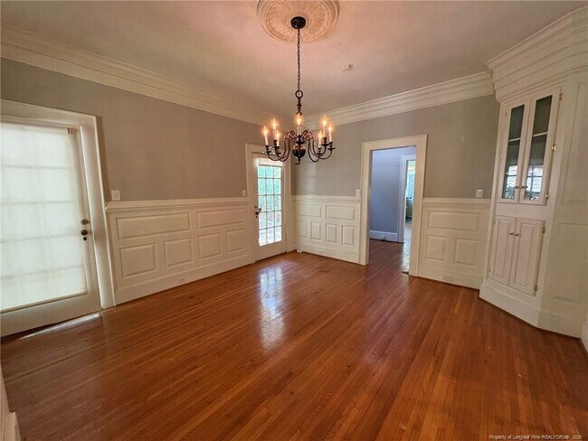Building Photo - 310 Hinsdale Ave