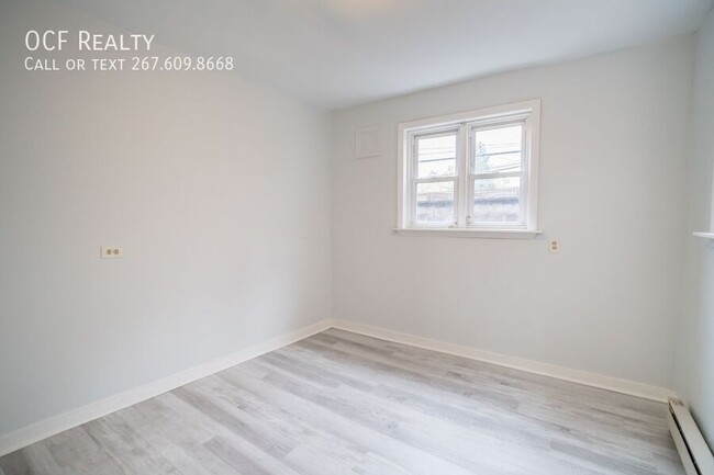 Building Photo - One Bed Passyunk Square Apartment