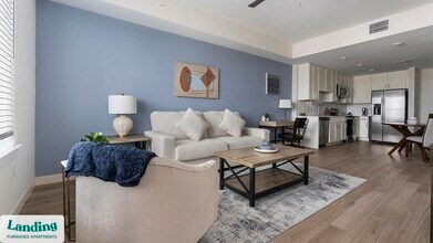 Building Photo - 870 SE 47th Terrace