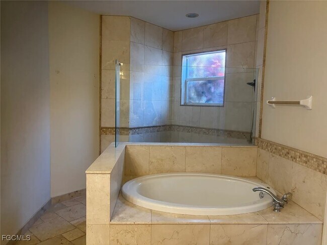 Building Photo - 12398 Rock Ridge Ln