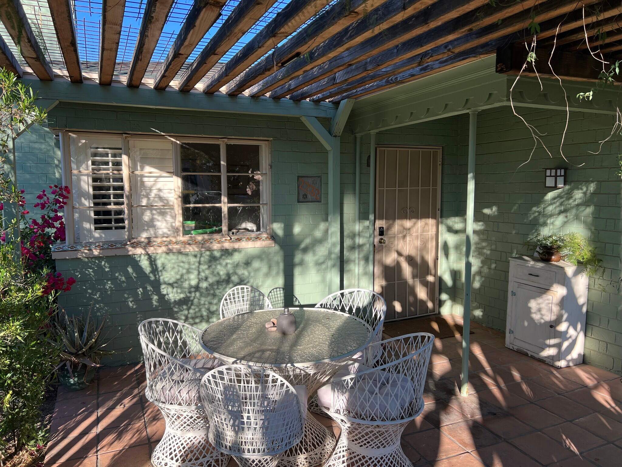 Building Photo - 2232 N Evergreen St