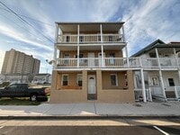 Building Photo - 821 Baltic Ave