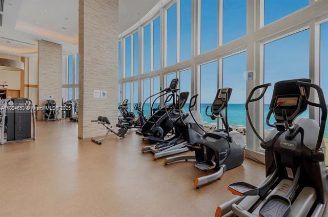 Building Photo - 16001 Collins Ave