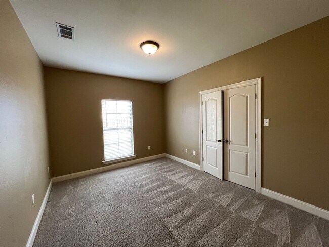 Building Photo - Pelican Crossing