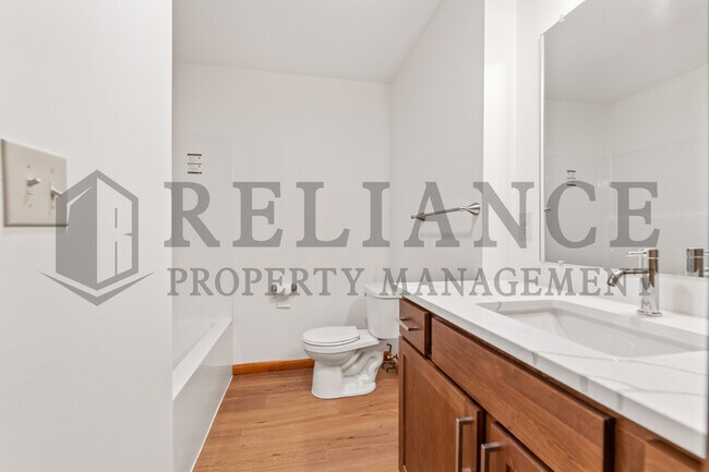 Building Photo - 4263 Cumberland St