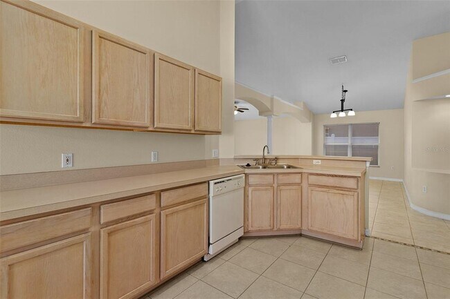 Building Photo - 2546 Crown Ridge Cir