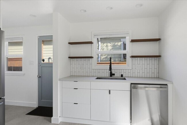 Building Photo - 4303 Baker Ave NW