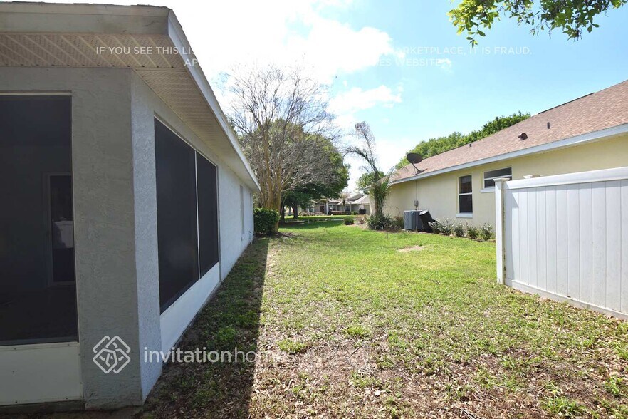 Building Photo - 3051 Brighton Rd