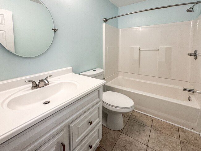 Building Photo - 3901 Quartz Ln