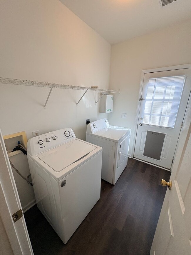 Building Photo - Welcome to Bluffton Park