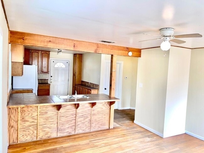 Building Photo - 2220 20th St