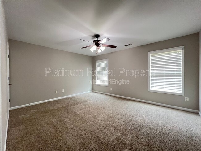 Building Photo - 3080 Whitfield Ave