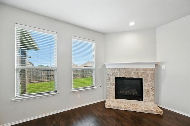 Building Photo - 1724 Long Meadow Rd