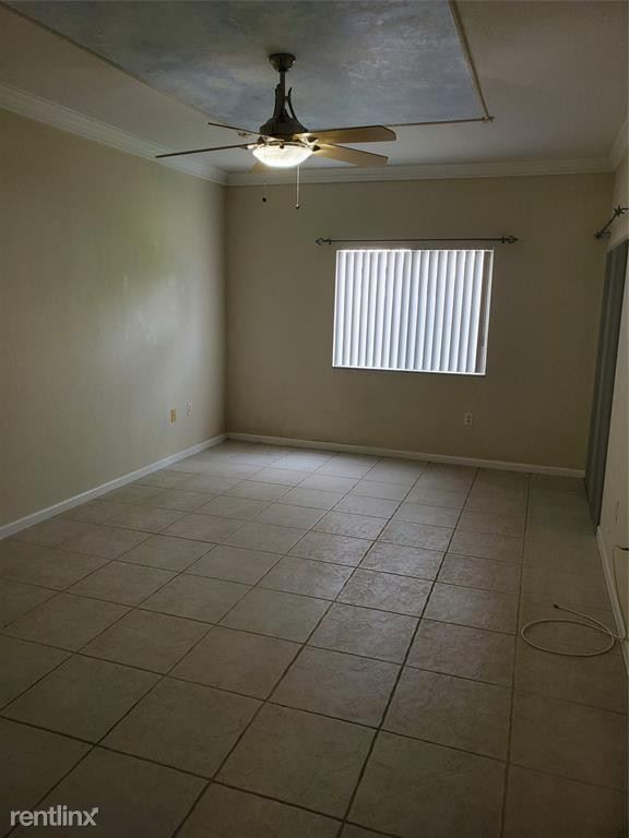 Building Photo - 3 br, 2 bath House - 2941 Riverside Dr Apt...