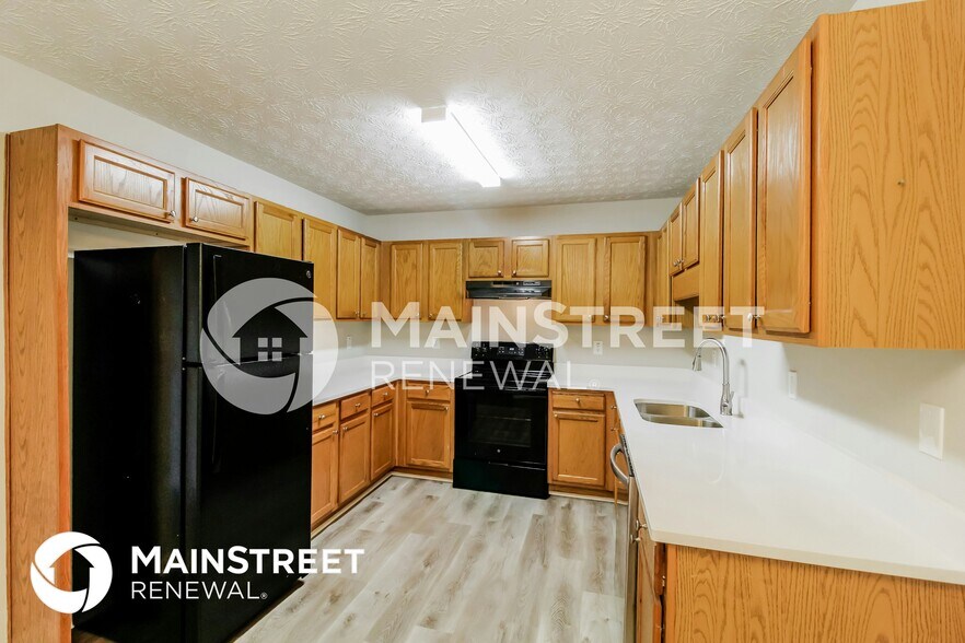 Building Photo - 1110 Overlook Dr