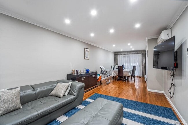 Building Photo - 95-25-95-67 67th Ave