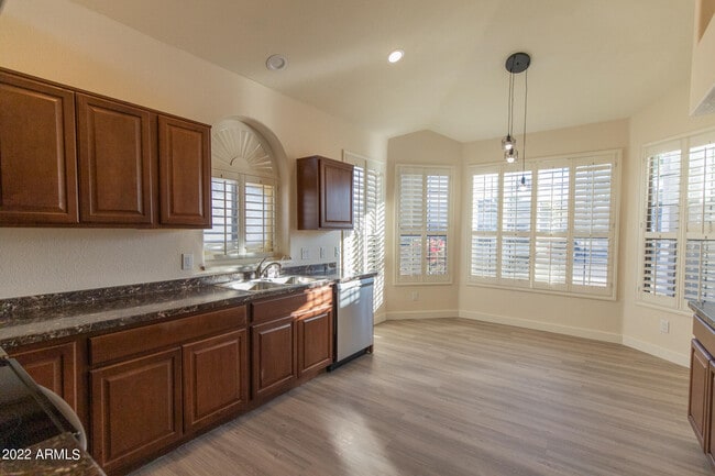 Building Photo - 4368 W Wahalla Ln