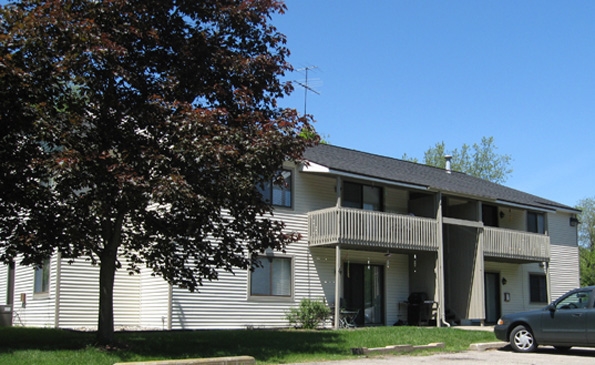 Building Photo - Forest Glen Apartments