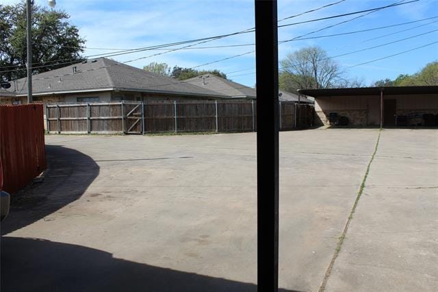 Building Photo - 927 Bluebird Dr