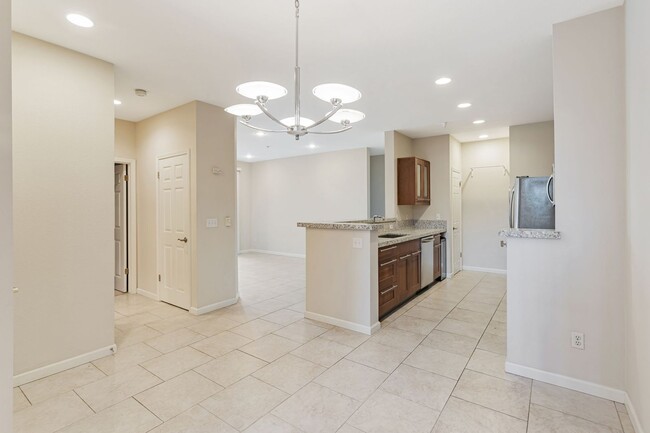 Building Photo - 2-Bedroom Condo in Prime Sunnyvale Locatio...