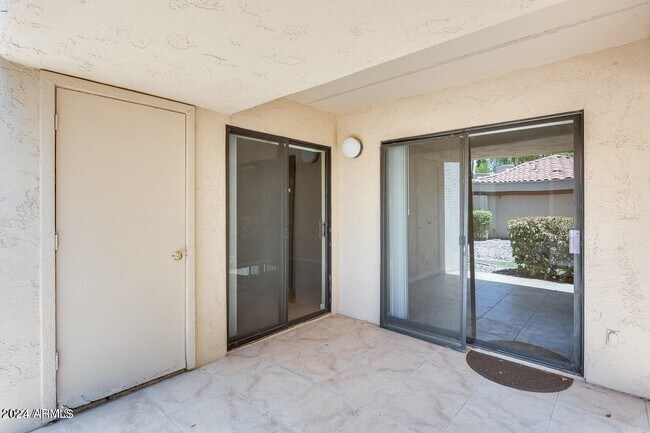 Building Photo - 9340 92ND St