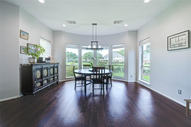 Building Photo - 6219 Mound Airy Ct