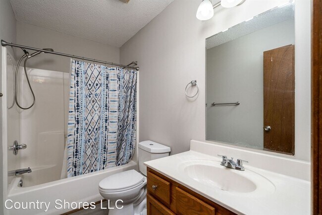Building Photo - 1 br, 1 bath Apartment - Country Shores Ap...
