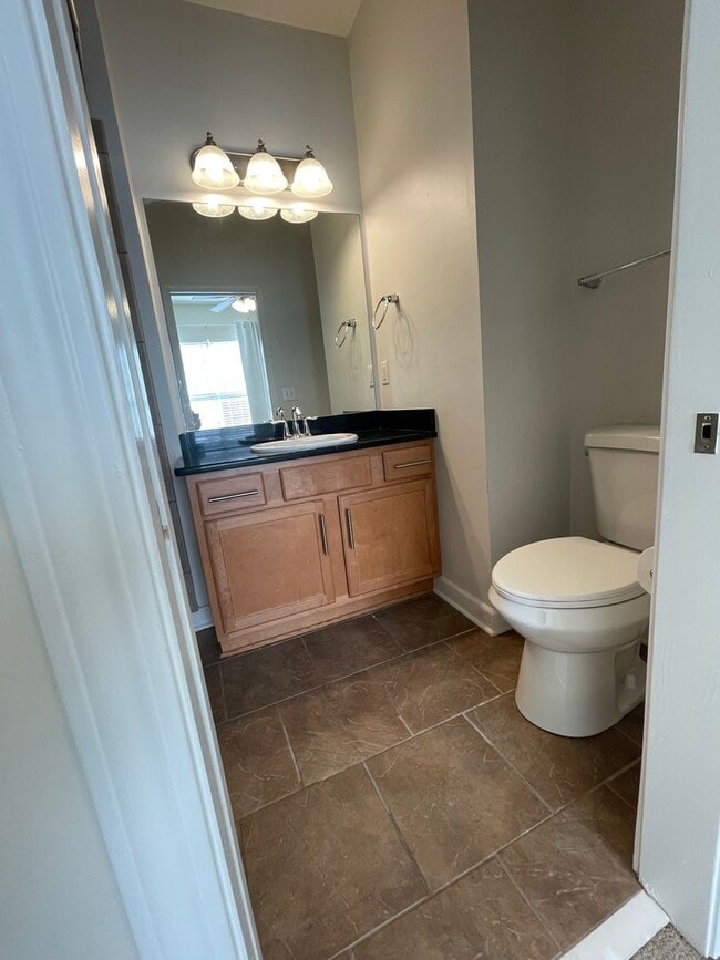 Building Photo - 2310 Elliott Ave