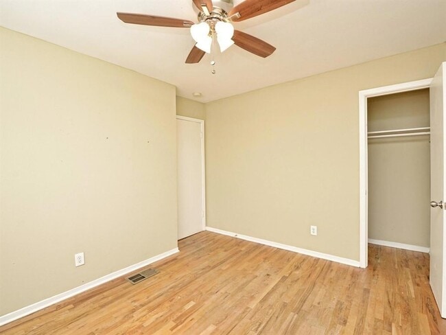 Building Photo - 604 Franklin Blvd