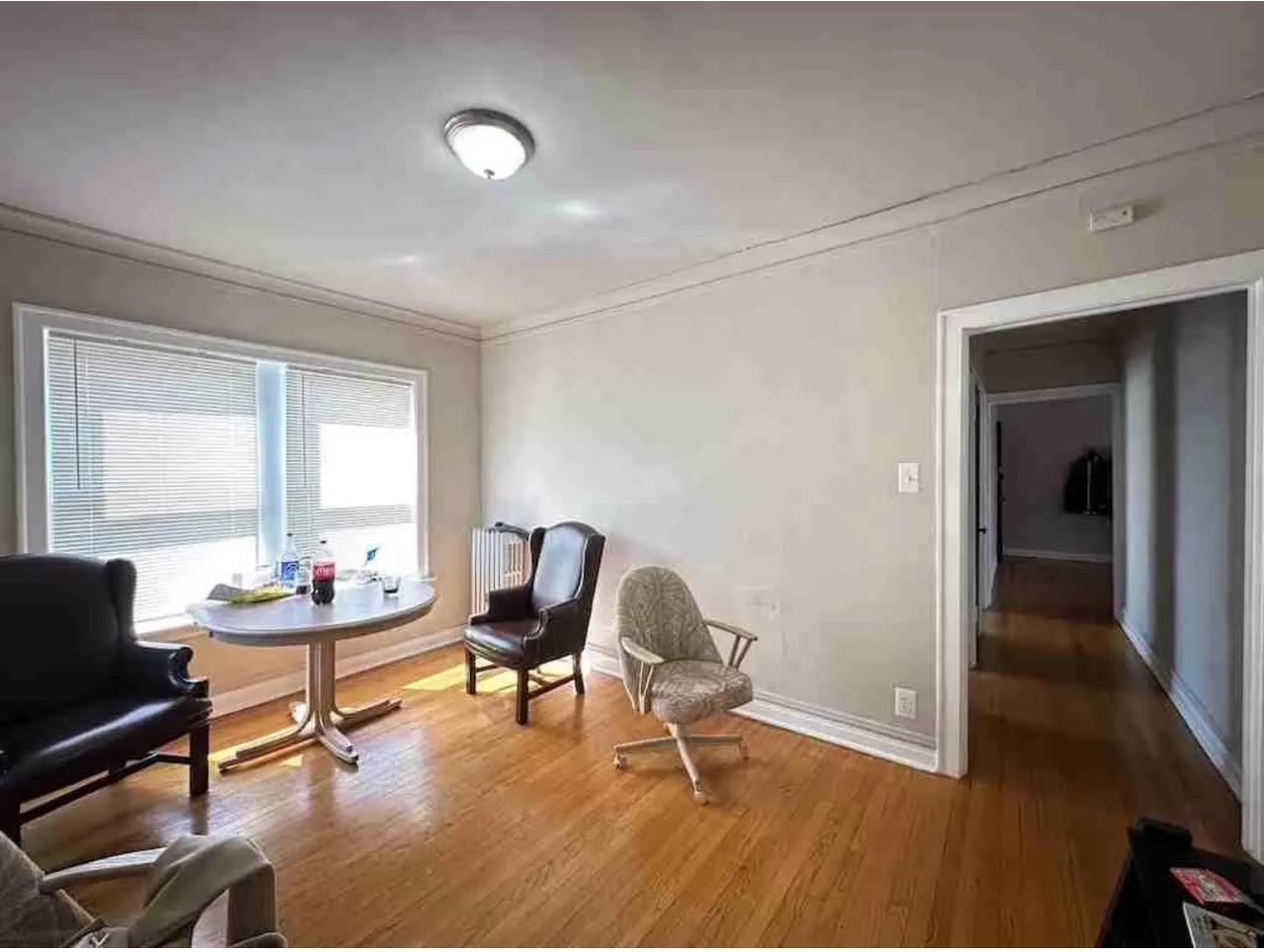 Building Photo - 4263 W Addison St