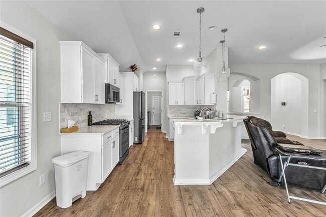 Building Photo - 816 Hedgefield Way