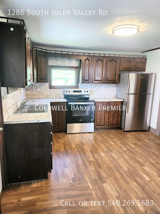 Building Photo - 1286 S Imler Valley Rd