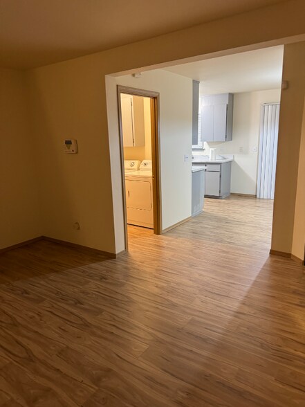 Building Photo - 9611 161st St E