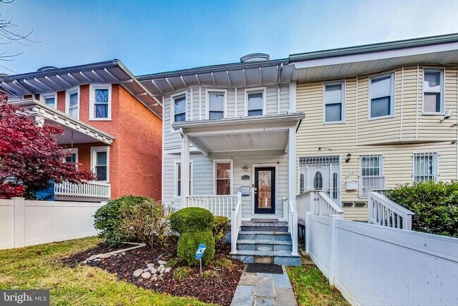 Building Photo - 5415 Illinois Ave NW