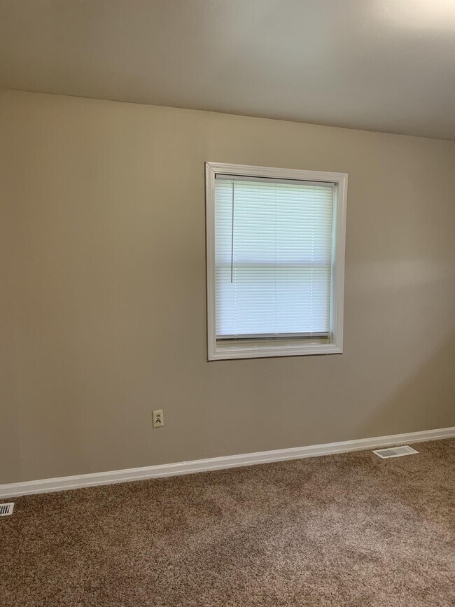 Building Photo - 2762 Yoakum Cir