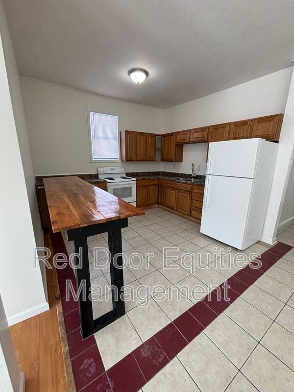 Building Photo - 532 Washington Ave