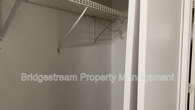 Building Photo - 6116 Rosebury Dr