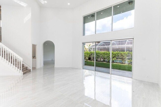 Building Photo - 10879 Handel Pl