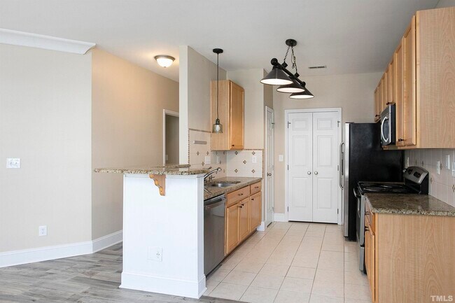 Building Photo - 2311 Kudrow Ln