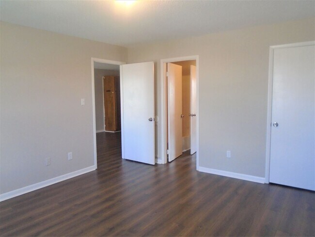 Building Photo - 1603 Glenn St SW