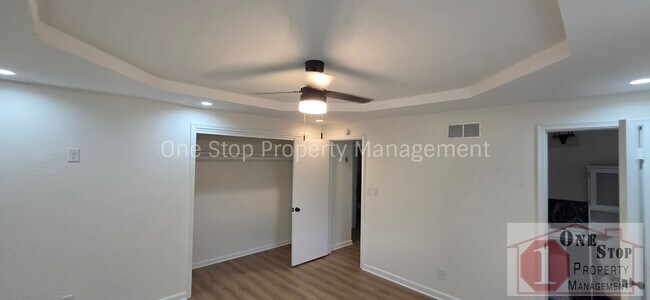 Building Photo - 2111 N 49th St