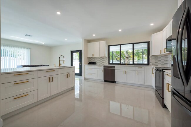 Building Photo - 8513 NW 41 Street LLC