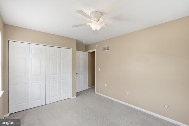 Building Photo - 251 N Caroline Pl