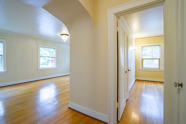 Interior Photo - Parkhurst Apartments