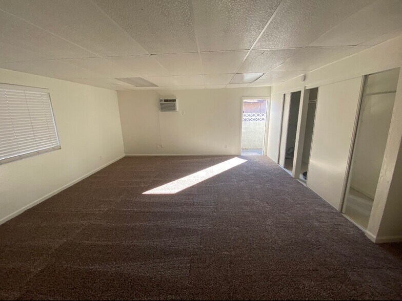 Building Photo - 5613 Deal Dr