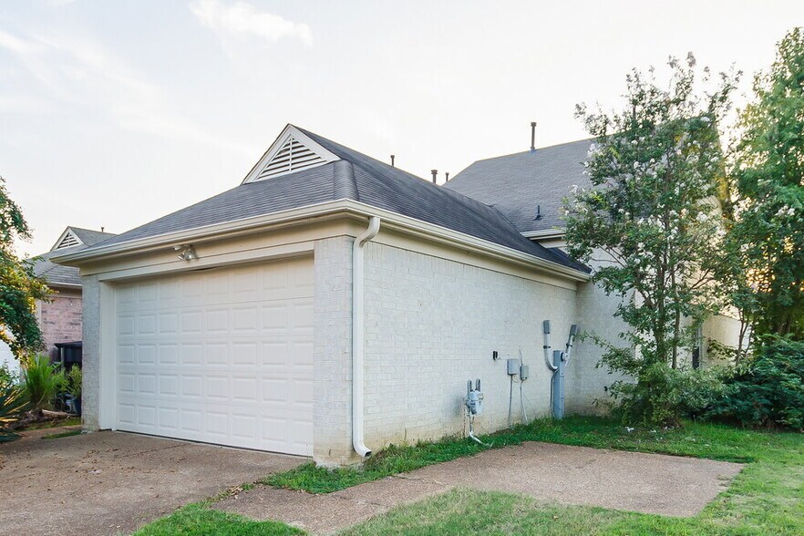 Building Photo - 1262 Carlton Ridge Dr