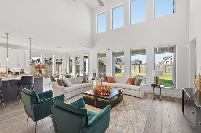 Building Photo - 28942 Woods Rose Ct