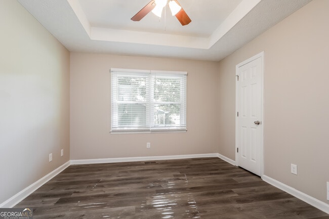 Building Photo - 15 Cedar Creek Dr